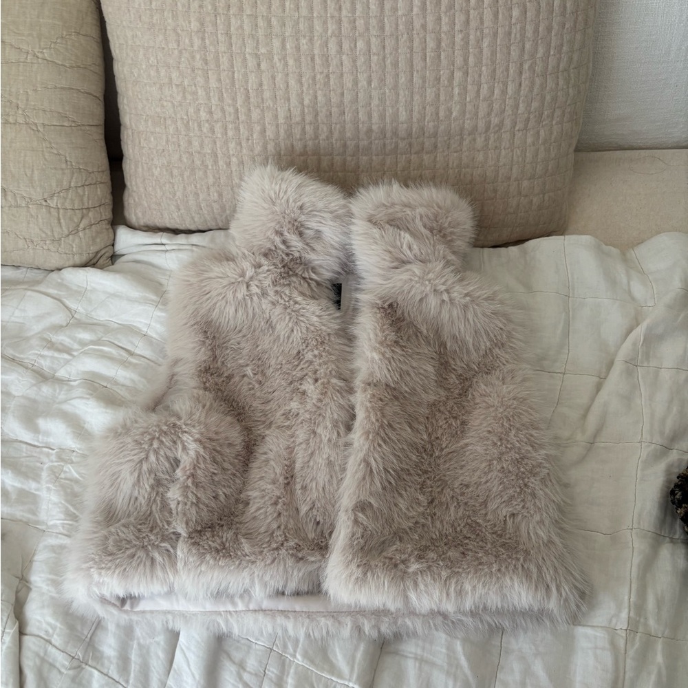 Zara Plush Faux Fur Vest - Beige